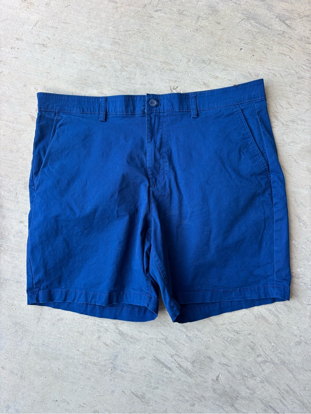 CHAPS Men’s Blue Cotton Chino Shorts – Size 40